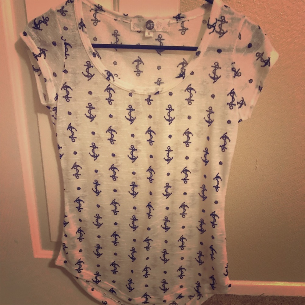 ⚓️NWOT Anchor shirt size small